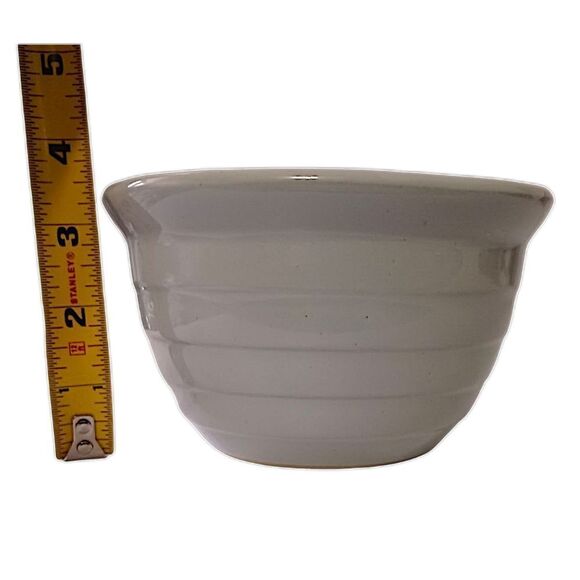 Monmouth Pottery Beehive Bowl 6" Gray Mixing Nesting Maple Leaf Vintage USA Farm - Picture 2 of 15